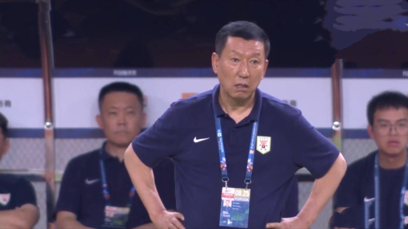 博尼法斯今夏从圣吉罗斯加盟德甲勒沃库森，转会费2050万欧。